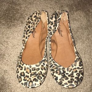 LUCKY FLATS **Brand New**